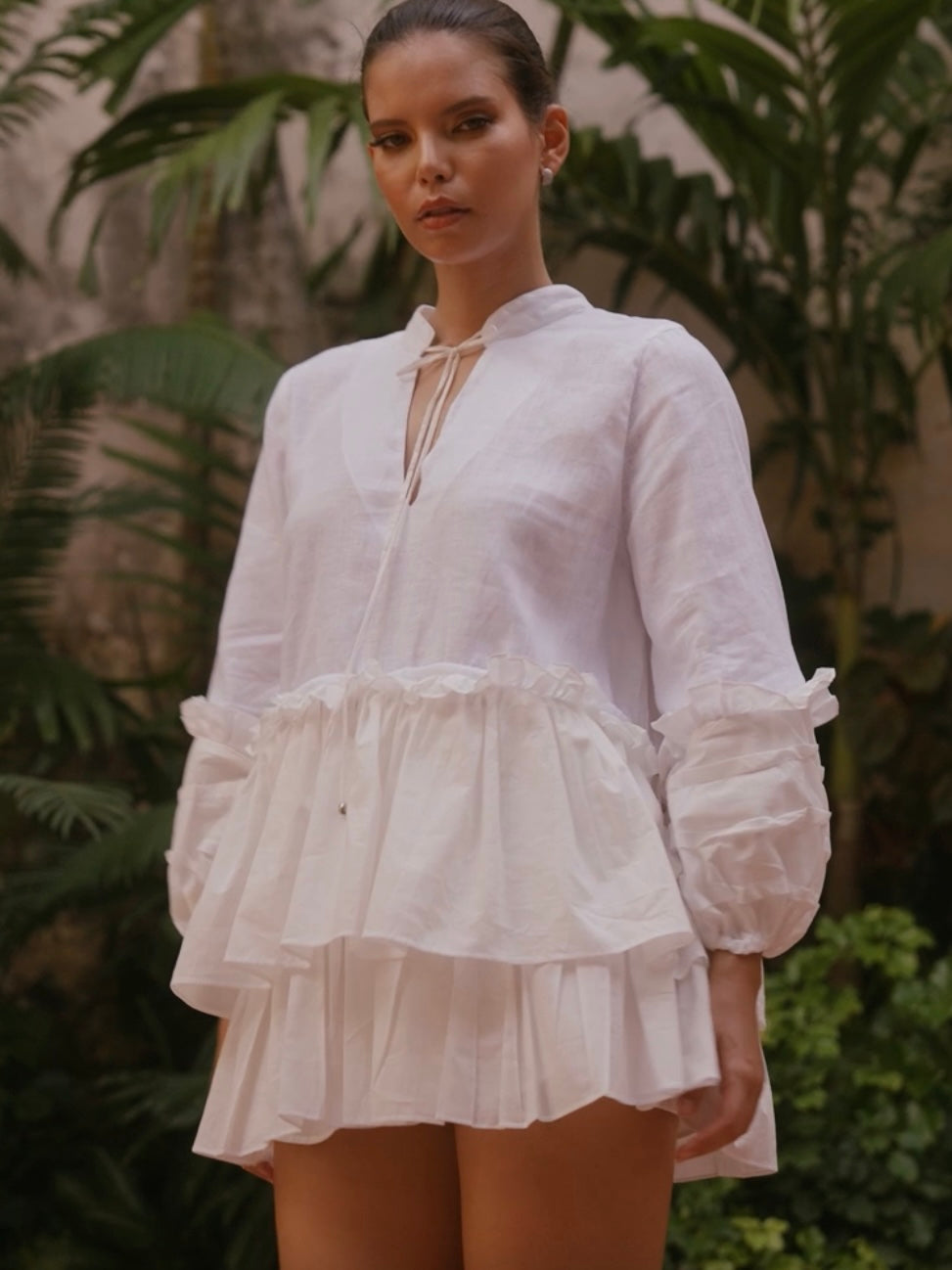 W blouse.dress
